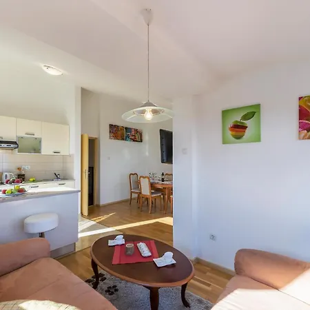 Pet Friendly In Labin With Kitchen Labin (Istria)