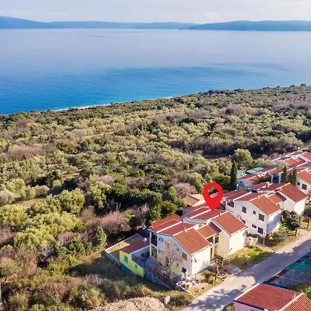 Pet Friendly In Labin With Kitchen *