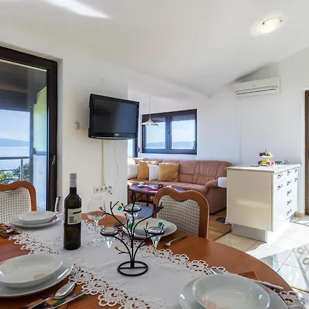 In With House Sea View *
